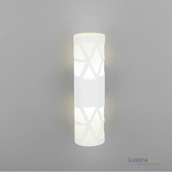 Бра Elektrostandard Fanc MRL LED 1023 белый 4690389153280 Бра Elektrostandard Fanc MRL LED 1023 белый 4690389153280