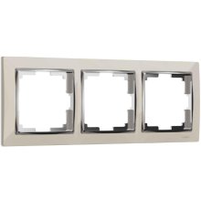 Рамка на 3 поста слоновая кость/хром Werkel W0031903 4690389160837