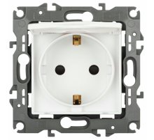 Розетка одноместная со шторками и крышкой Эра 12-2103-01М Б0065675