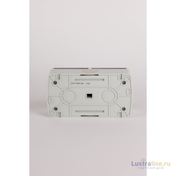 Розетка с заземлением ELBI Eva 554-011500-938