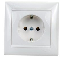Розетка 2К+3 Legrand Valena 16A 250V с/з белая 774423