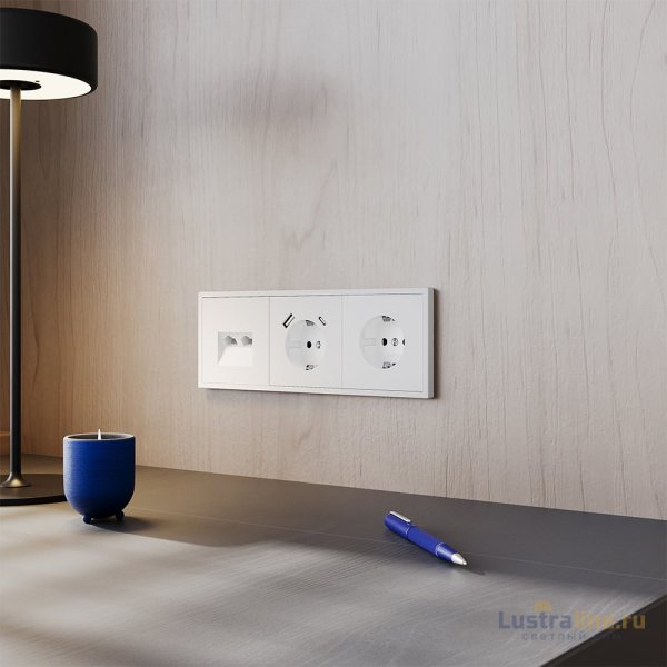 Розетка компьютерная двойная Voltum S70 VLS060202