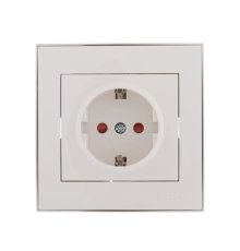Розетка с защитой от детей Lezard Rain 703-0225-124
