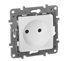 Розетка 2К Legrand Etika 16A 250V б/з винтовой зажим белая 672220