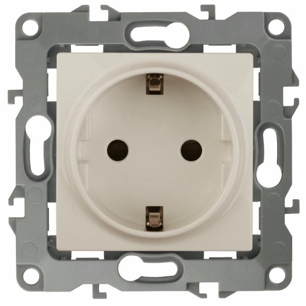 Розетка 2P+E Schuko со шторками Эра 12-2102-02 Б0014688