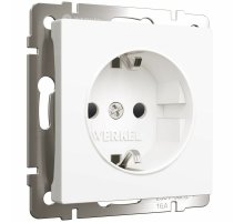 Розетка с заземлением и шторками Werkel 4690389184734 W1171161