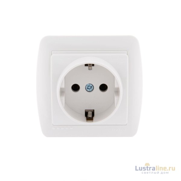 Розетка с/з Lezard Demet 711-0200-122