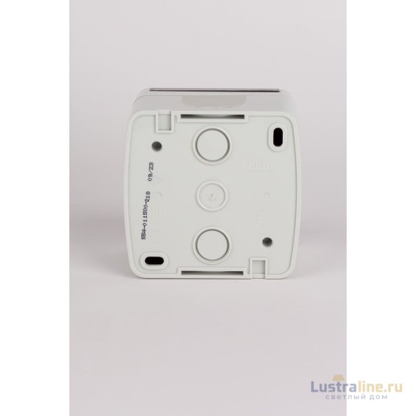 Розетка с крышкой и заземлением ELBI Eva 554-011500-218