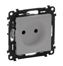Розетка Legrand Valena Life 16A 250V б/з с защитными шторками безвинтовой зажим алюминий 753616