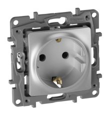 Розетка 2К+З Legrand Etika 16A 250V с/з винтовой зажим немецкий стандарт алюминий 672421