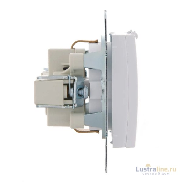 Розетка с/з с крышкой Lezard Karina 707-0288-123B