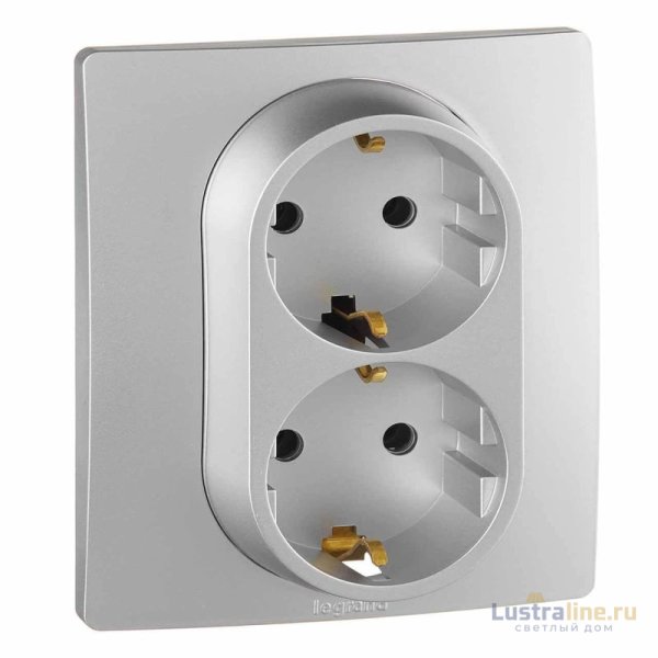 Розетка 2X2К+З Legrand Etika 16A 250V с/з винтовой зажим немецкий стандарт алюминий 672423