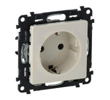 Розетка Legrand Valena Life 16A 250V с/з со шторками безвинтовой зажим слоновая кость 753520