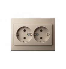 Розетка двухместная Liregus Epsilon 28-312