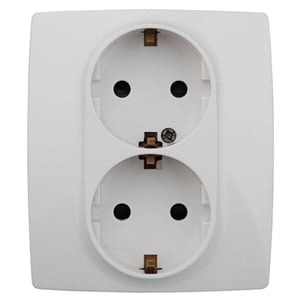 Розетка 2P+E Schuko со шторками Эра 12-2104-01 Б0014699