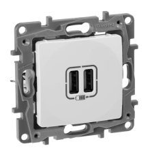 Розетка 2хUSB Legrand Etika белая 672294