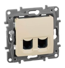 Розетка компьютерная 2хRJ45 Legrand Etika 5 кат UTP слоновая кость 672355