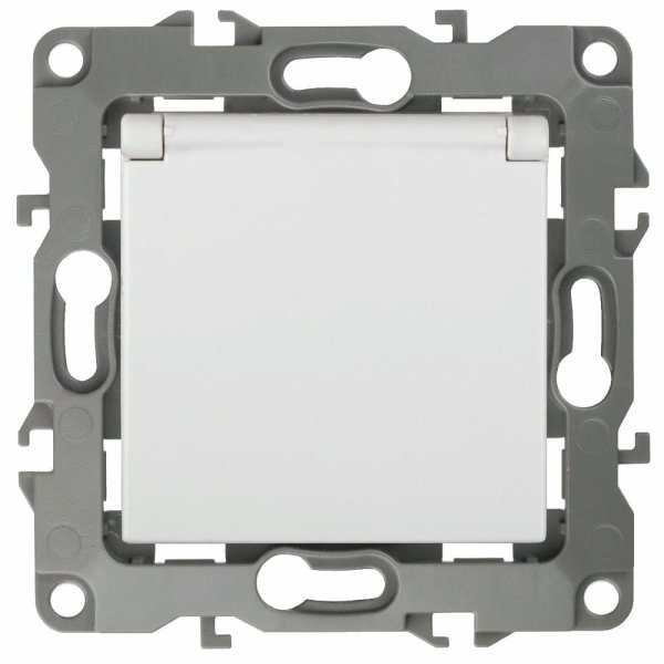 Розетка 2P+E Schuko со шторками с крышкой Эра 12-2103-01 Б0014693