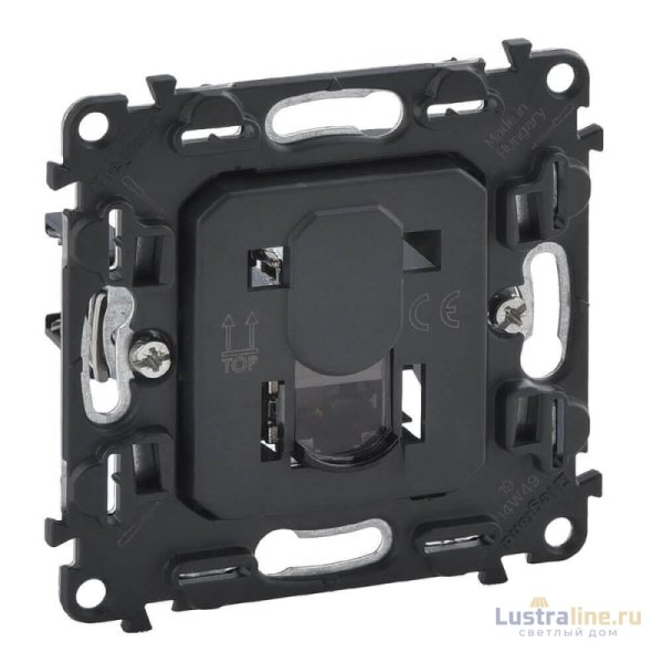 Информационная розетка RJ45 Legrand Valena Мех In Matic Life 6 кат STP 753046