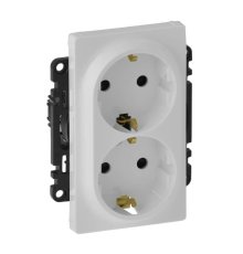 Розетка двойная Legrand Valena Life 16A 250V с/з со шторками безвинтовой зажим белая 753426
