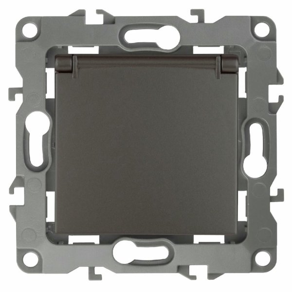 Розетка 2P+E Schuko со шторками с крышкой Эра 12-2103-13 Б0019328