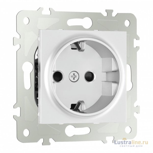 Розетка с заземлением и шторками Arte Milano 203.40-1.silver