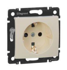 Розетка 2К+3 Legrand Valena 16A 250V с/з со шторками винтовой зажим слоновая кость 774321