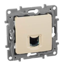 Розетка компьютерная RJ45 Legrand Etika 6 кат UTP слоновая кость 672353