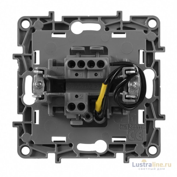 Переключатель одноклавишный Legrand Etika с подсветкой 10A 250V алюминий 672415