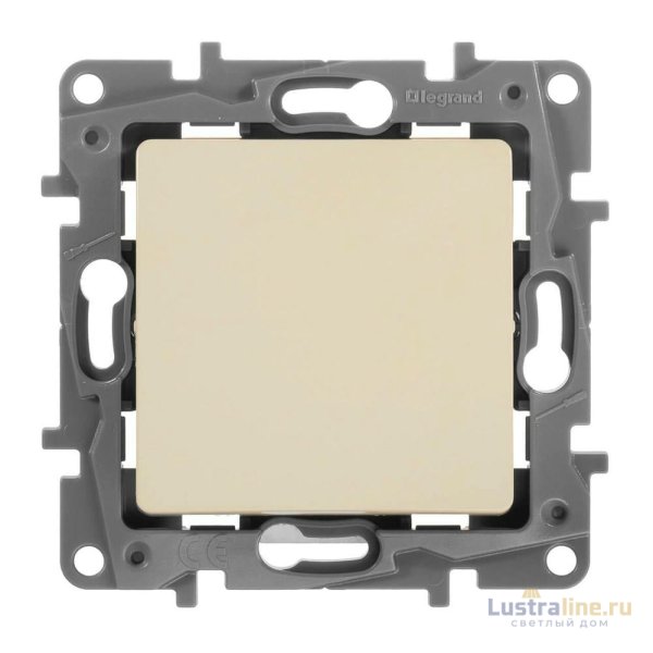Выключатель кнопочный одноклавишный Legrand Etika 6A 250V белый 672214