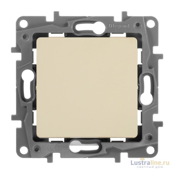Выключатель кнопочный одноклавишный Legrand Etika 6A 250V слоновая кость 672314