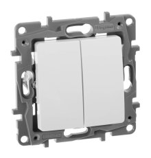 Выключатель двухклавишный Legrand Etika 10A 250V белый 672202