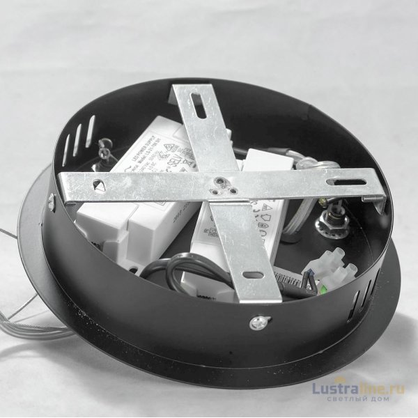 Подвесная люстра Lussole Loft River LSP-8391