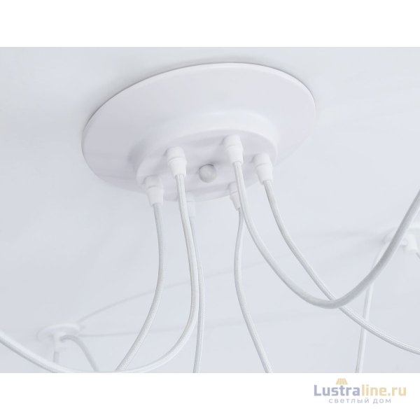 Подвесная люстра Ambrella Light Traditional TR8177