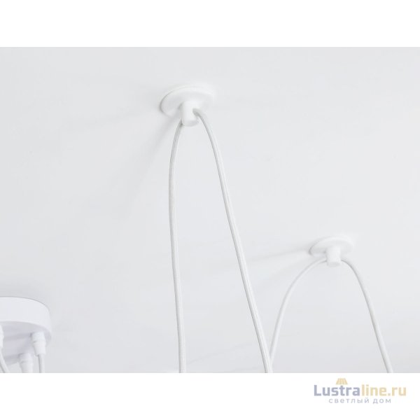 Подвесная люстра Ambrella Light Traditional TR8131