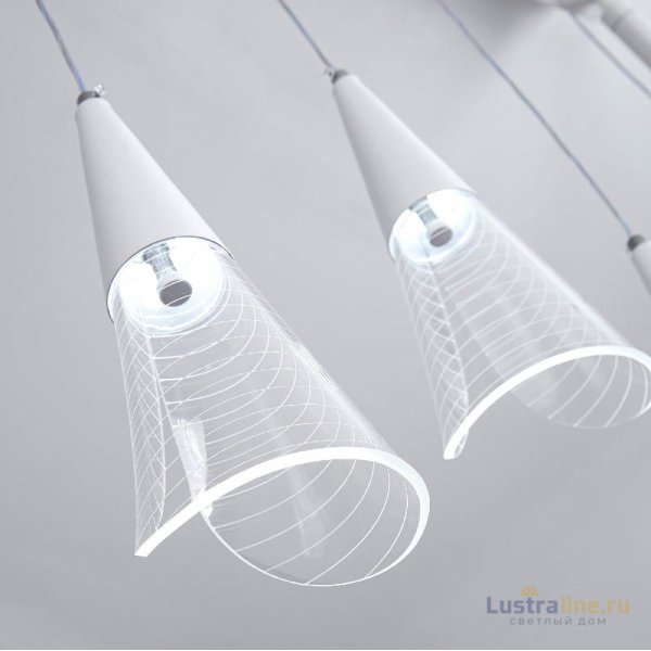 Подвесная люстра LED4U L7105-7 WТ Подвесная люстра LED4U L7105-7 WТ