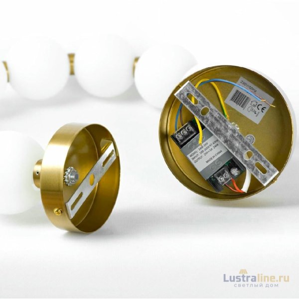 Подвесная люстра Lussole Skew LSP-7300