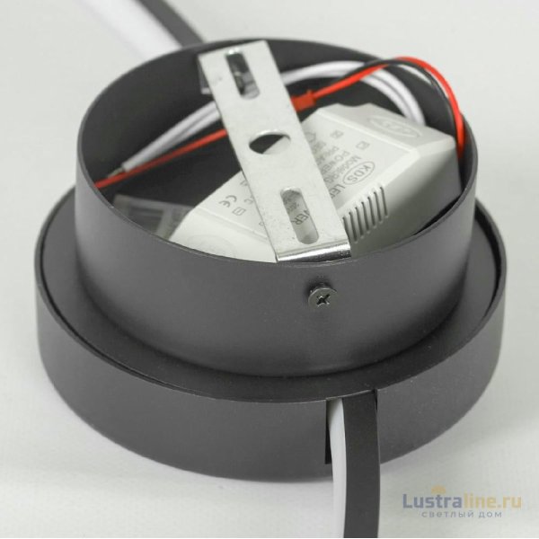 Потолочная люстра Lussole Lowell LSP-7110 Потолочная люстра Lussole Lowell LSP-7110