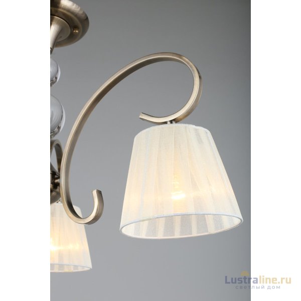 Потолочная люстра Omnilux Laveno OML-56103-03 Потолочная люстра Omnilux Laveno OML-56103-03