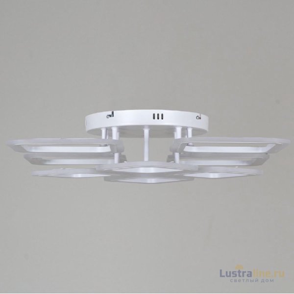 Потолочная люстра Reluce 05106-0.3-4+4 WH