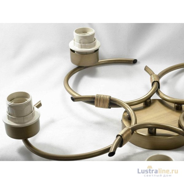 Потолочная люстра Lussole Lgo LSP-0223 Потолочная люстра Lussole Lgo LSP-0223