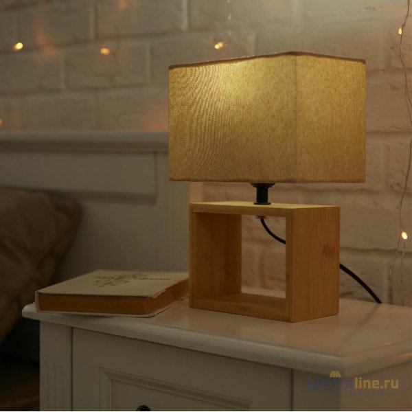 Настольная лампа Uniel UML-B401 E27 LIGHT GREY/WOOD UL-00010956 Настольная лампа Uniel UML-B401 E27 LIGHT GREY/WOOD UL-00010956