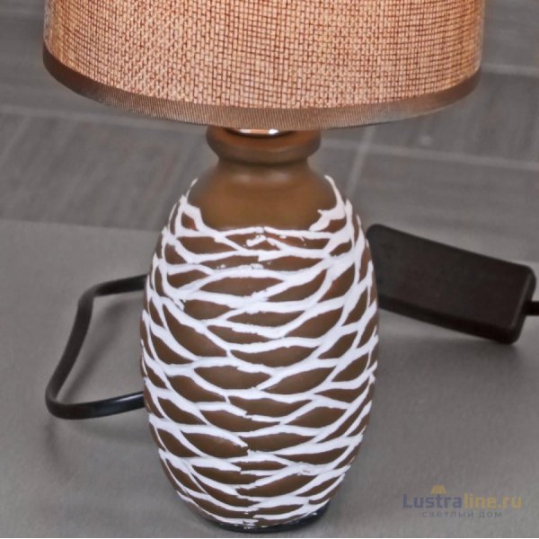 Настольная лампа Reluce 98231-0.7-01 LIGHT BROWN Настольная лампа Reluce 98231-0.7-01 LIGHT BROWN