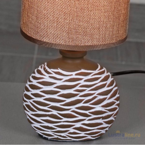 Настольная лампа Reluce 98231-0.7-01 LIGHT BROWN Настольная лампа Reluce 98231-0.7-01 LIGHT BROWN