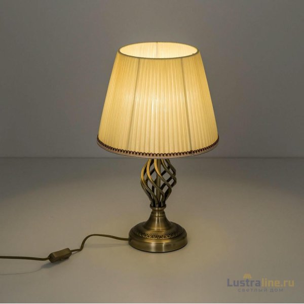 Настольная лампа Citilux CL402833 Настольная лампа Citilux CL402833