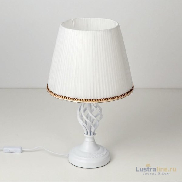 Настольная лампа Citilux CL402800 Настольная лампа Citilux CL402800