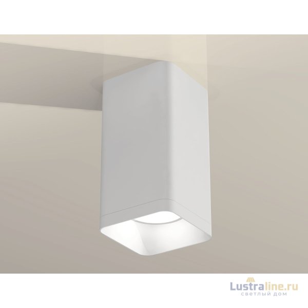 Накладной светильник Ambrella Light Techno XS7820001 (C7820, N7701) Накладной светильник Ambrella Light Techno XS7820001 (C7820, N7701)