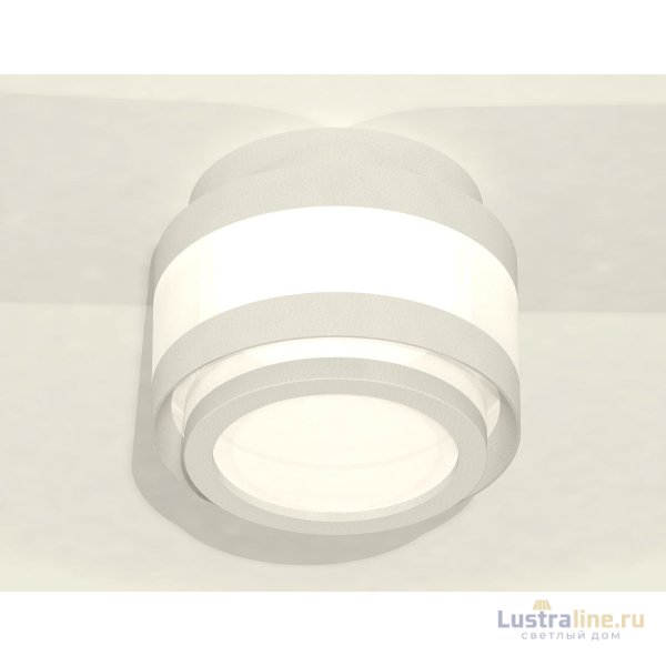 Потолочный светильник Ambrella Light Techno Spot XS8418002 (C8418, N8412) Потолочный светильник Ambrella Light Techno Spot XS8418002 (C8418, N8412)