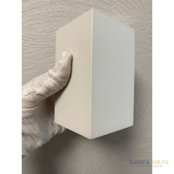 Накладной светильник Elvan NLS-239SQ-GU10-WW-WH Накладной светильник Elvan NLS-239SQ-GU10-WW-WH