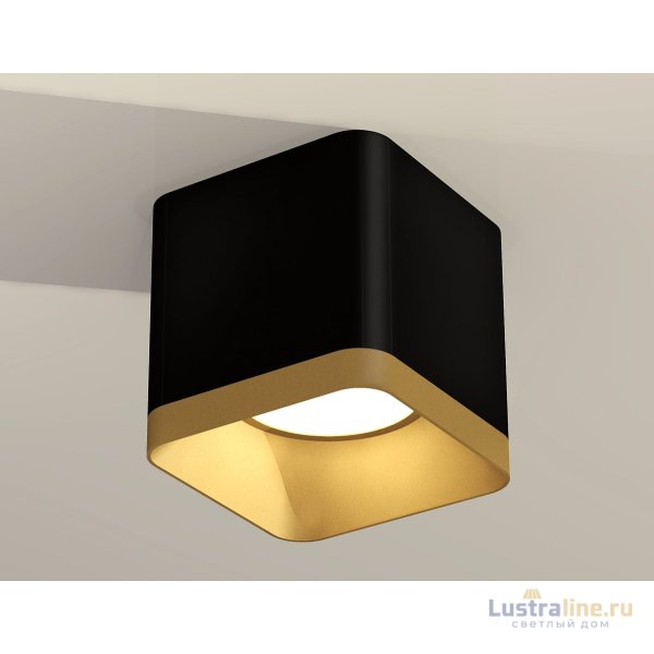 Накладной светильник Ambrella Light Techno XS7806004 (C7806, N7704) Накладной светильник Ambrella Light Techno XS7806004 (C7806, N7704)
